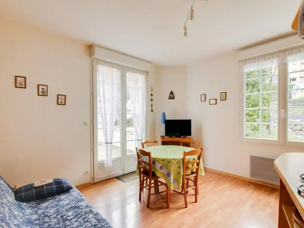 Appartement Cauterets, 2 pièces, 4 personnes - FR-1-401-66