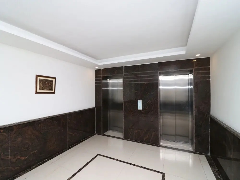 OYO 12823 Hotel Pearl Avenue