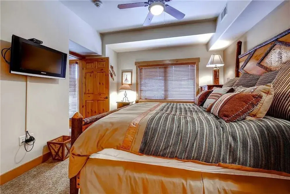4303 Aspen Lodge, Trappeur's Crossing Apartment 3