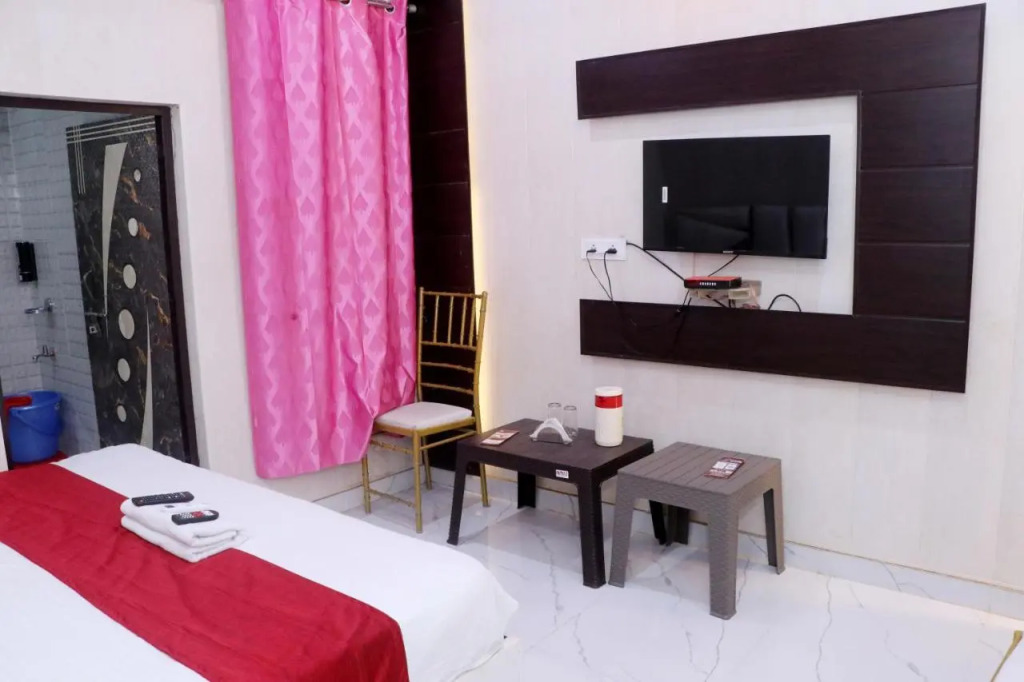 Hotel Krishna Manu Palace