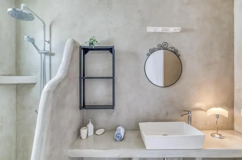 Magic 5 bdrm Villa With Swimming pool in Paros