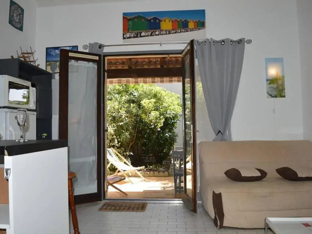 Maison Saint-Cyprien, 2 pièces, 6 personnes - FR-1-225D-323