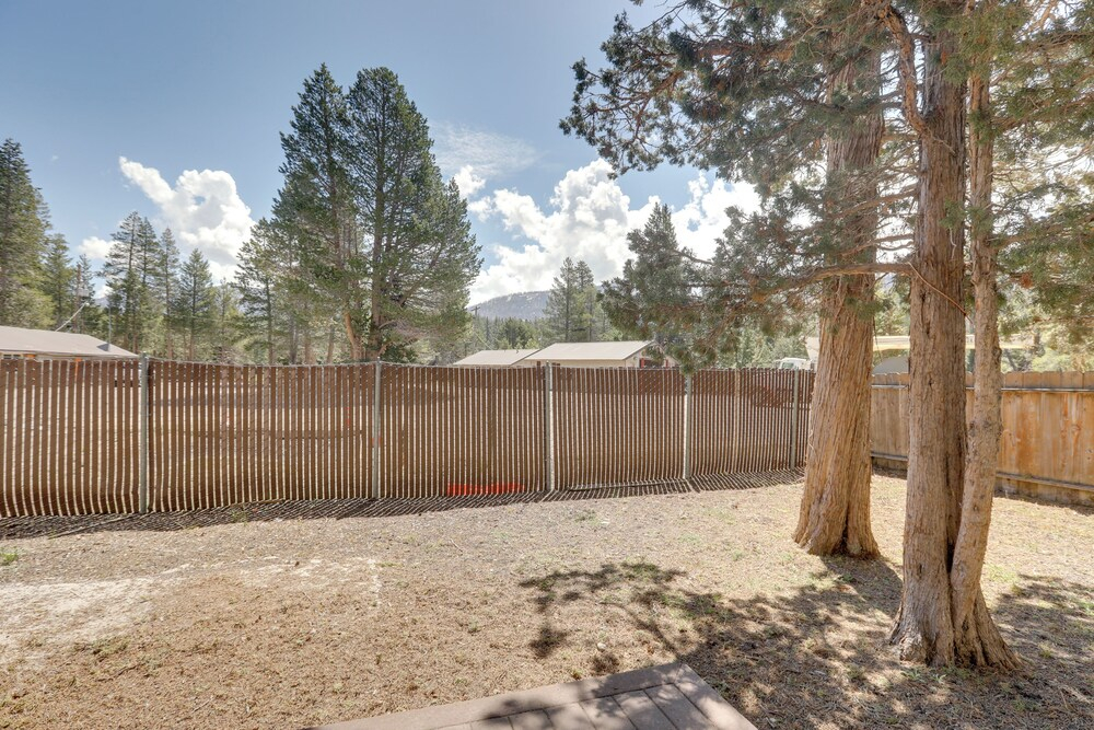 9 Mi to Heavenly Mountain: South Lake Tahoe Home