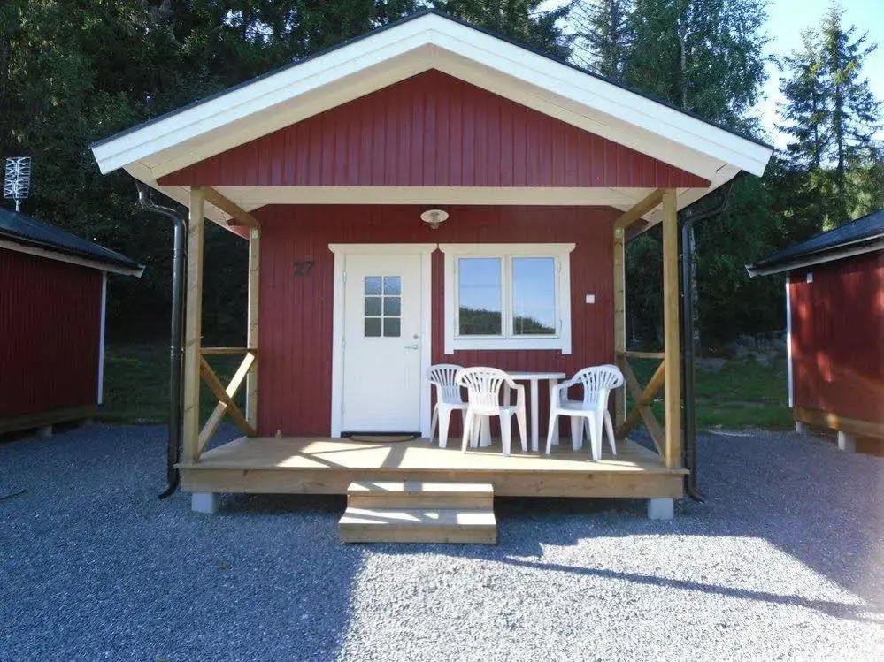 Kustladan i Höga kusten, rum och stugor