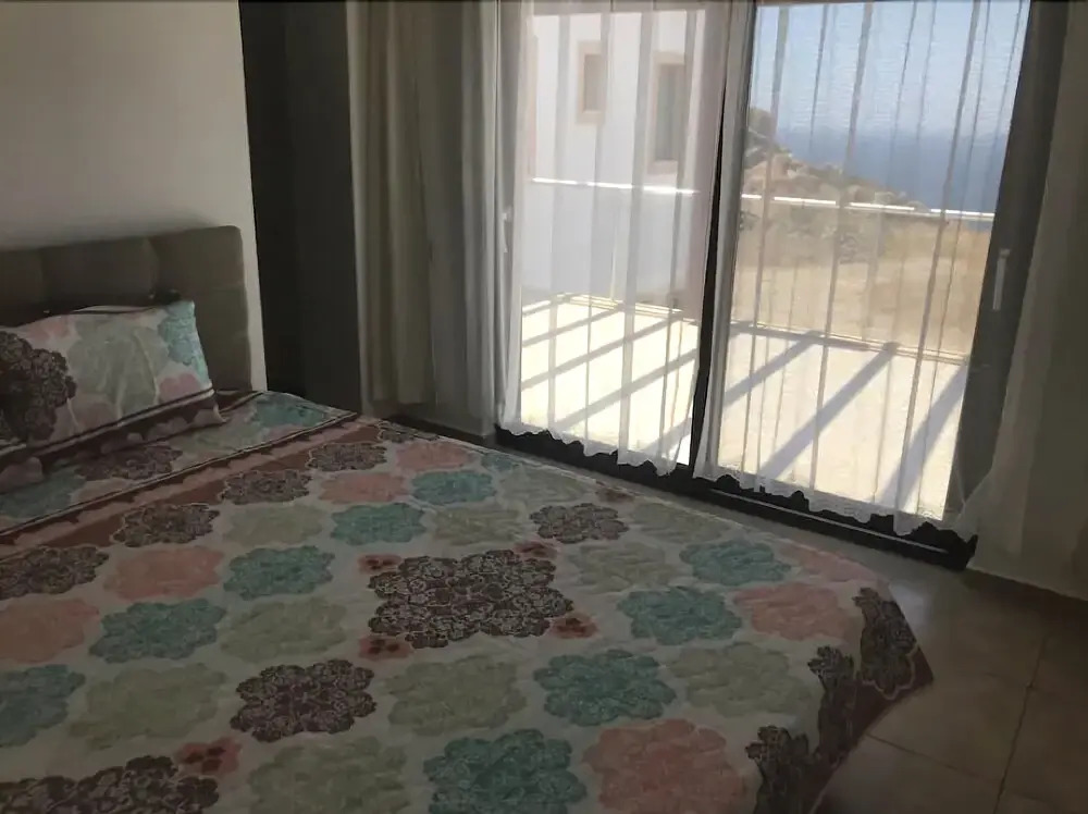 Villa with Hot Tub in Peninsula