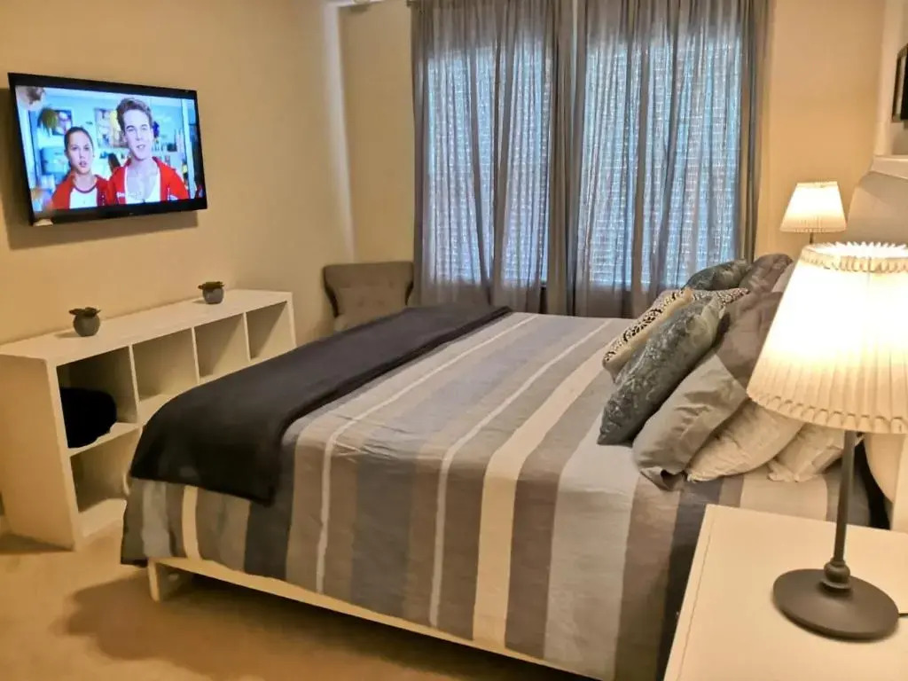 Splendid 4 Bedroom Home Close to Disney 5168A