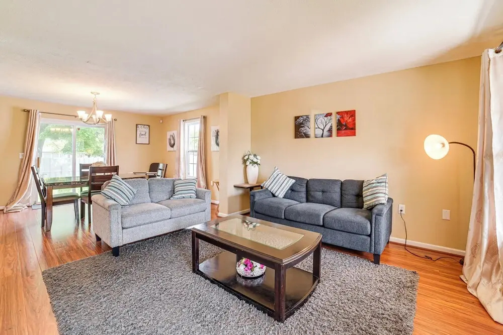 Spacious Champaign Home By University of Illinois!