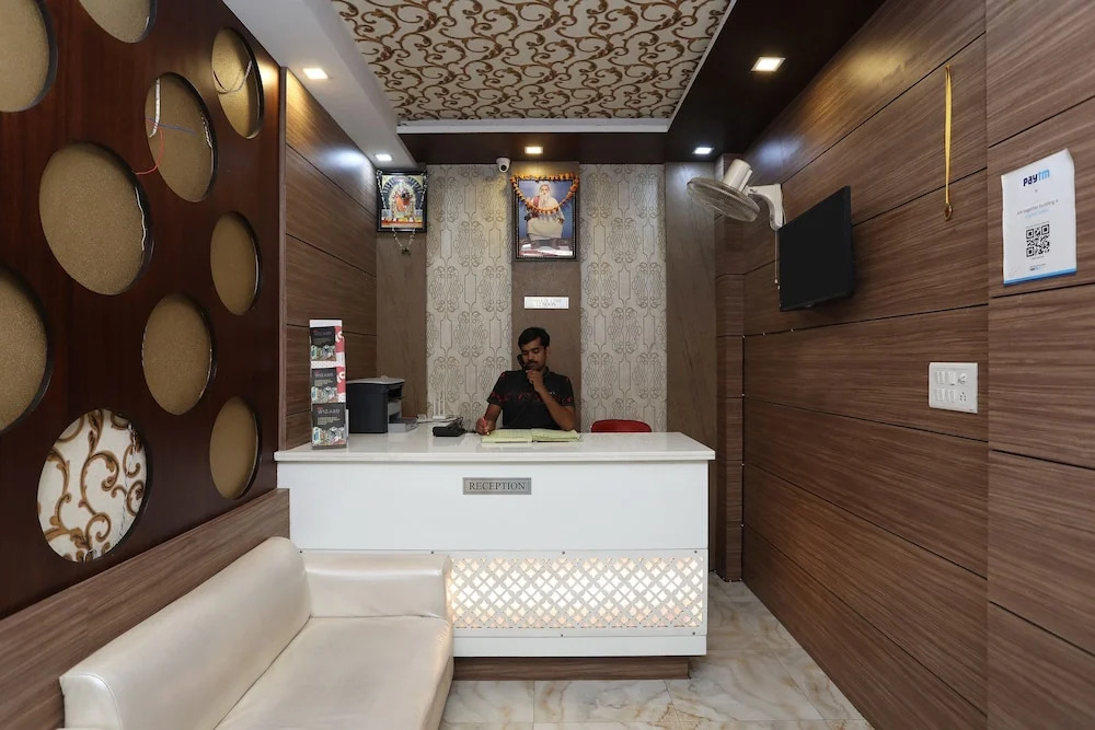 OYO 10969 Hotel US Residency