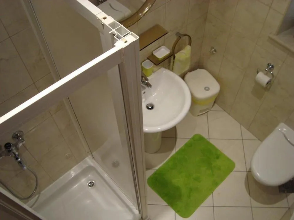 Rooms Lovrijenac
