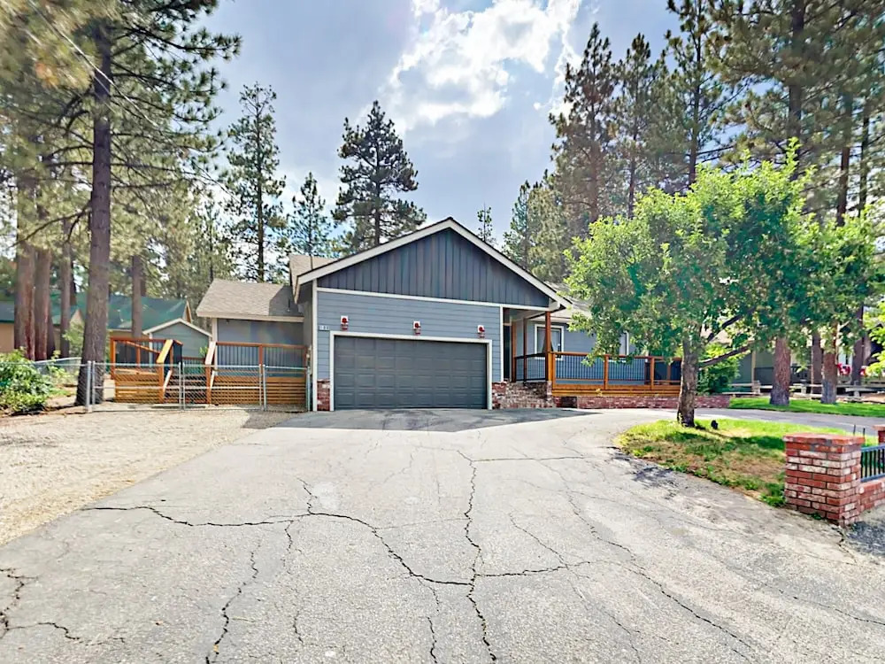 188 S Eureka Dr Home 3 Bedrooms 2 Bathrooms Home