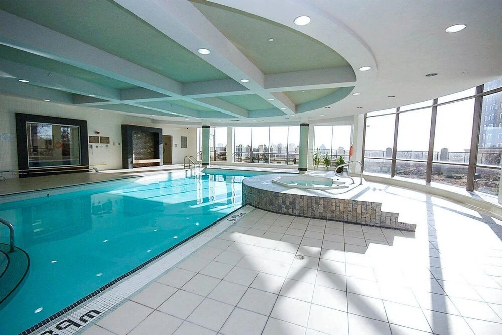 Ovation Condos by PlanURstay