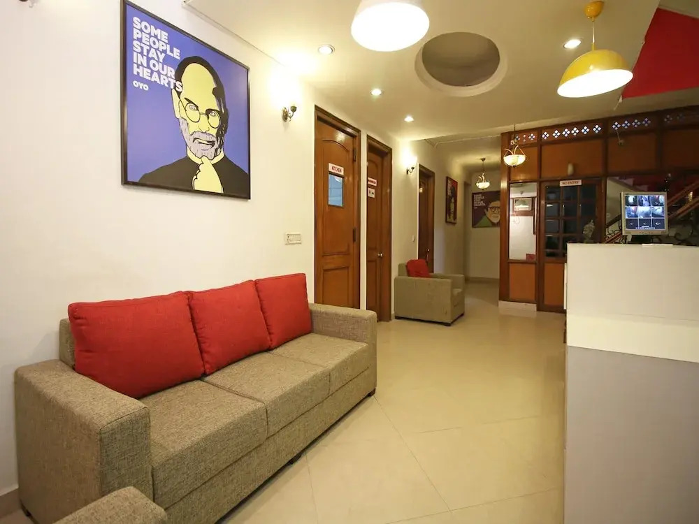 OYO Flagship 533 Near Guru Dronacharya