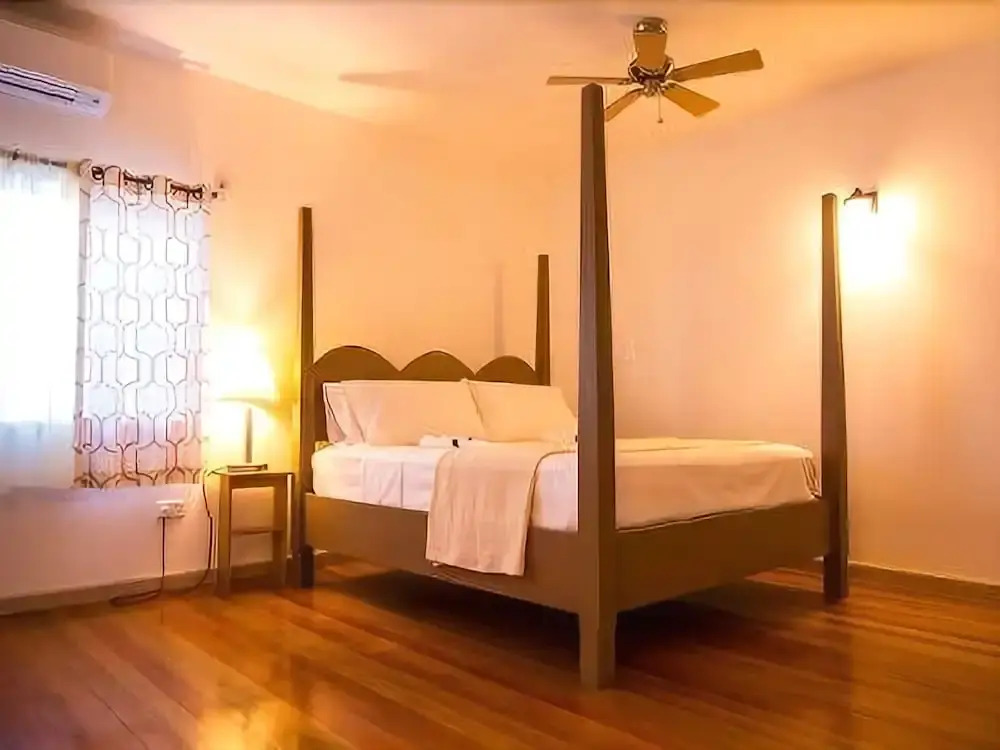 Mermaid Beach Hotel