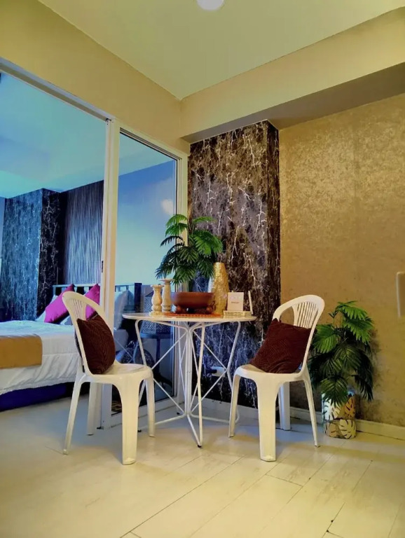 Santorini Suites