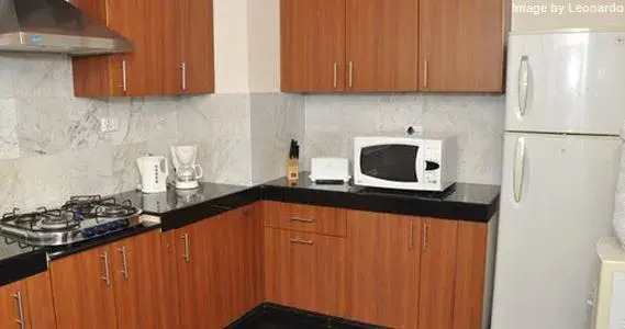 Edenpark New Delhi (Qutab Hotel)