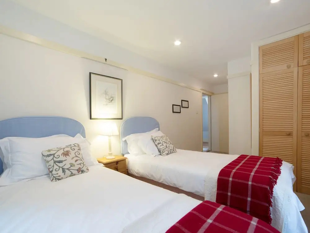 Kestrel Lodge
