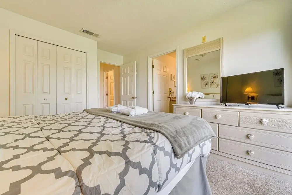 Townhouse in Lake Berkley Resort! 5 Mi to Old Town