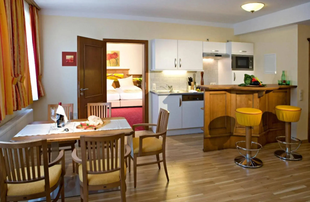 Cella Central Historic Boutique Hotel
