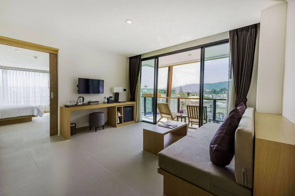 The Lunar Patong