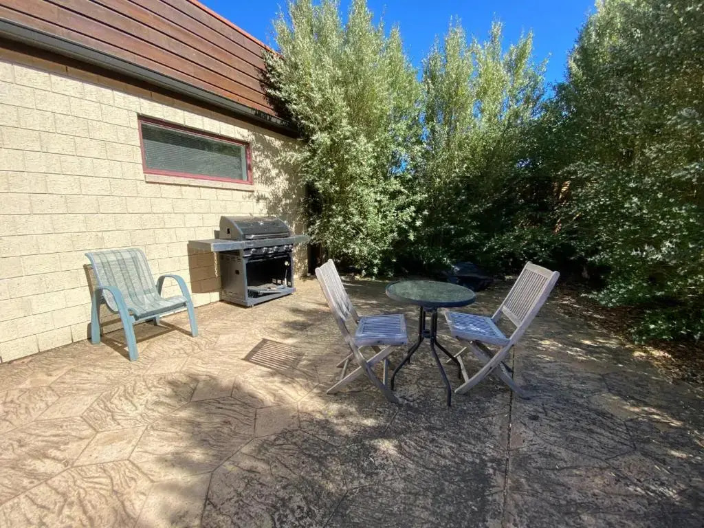 12 Tarndale Place