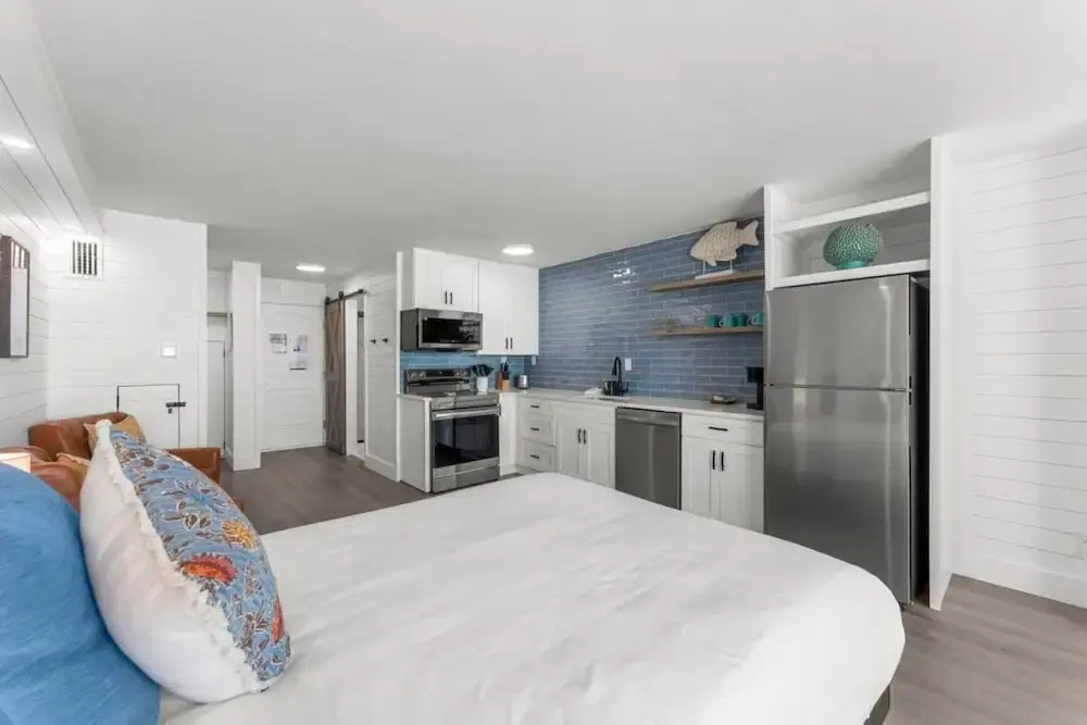 Renovated Beach Front Ocean View Condo TOG 723