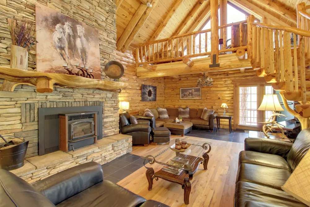 Lakeside Cabin on 2 Acres w/ Fire Pit + Hot Tub!