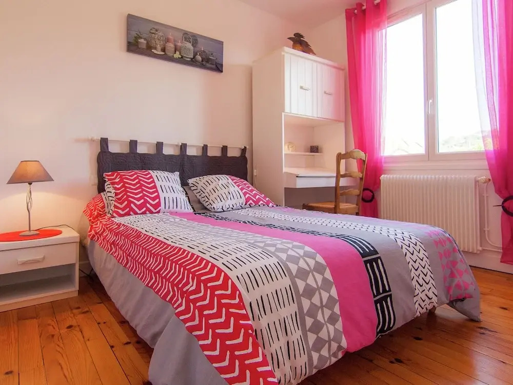 Cozy Garden Retreat Malemort