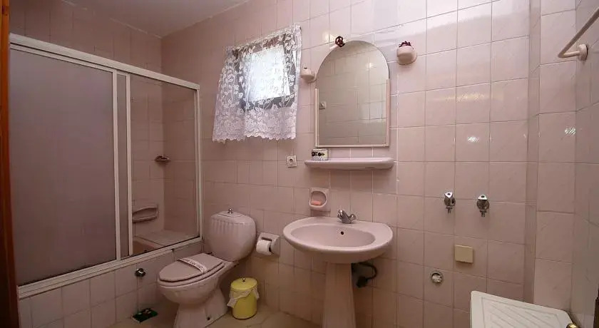 Avsa Villa Pension