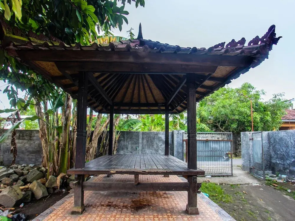 Hotel O Kos Agi Mataram Near Masjid Hissoh Al-Faham
