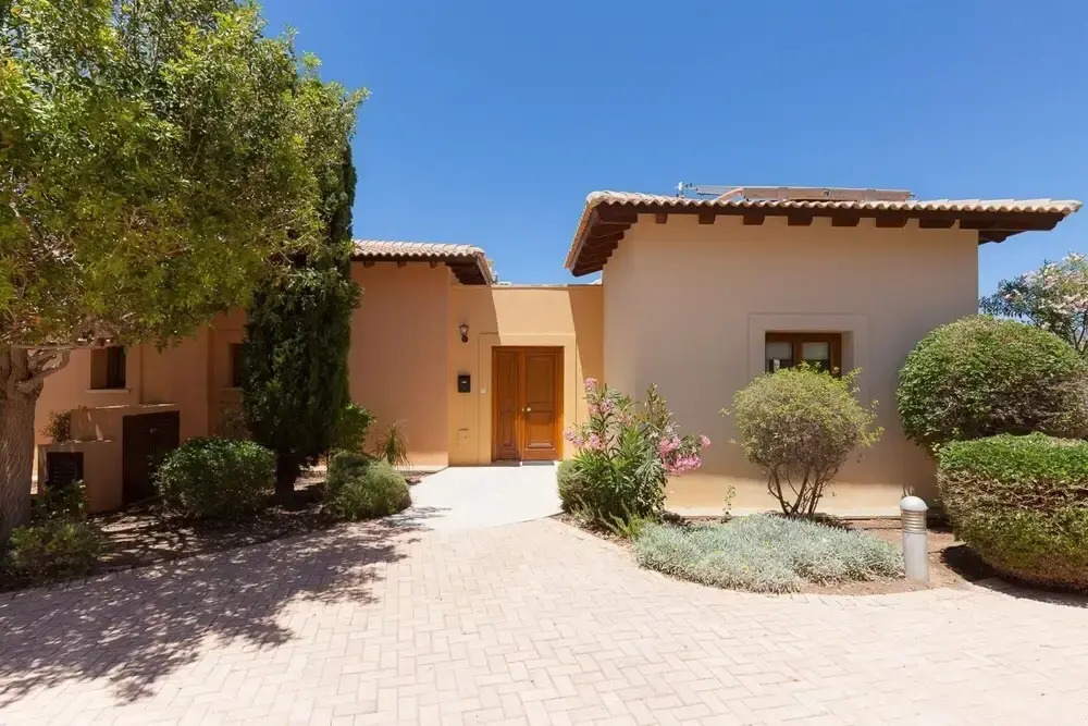 Aphrodite Hills Holiday Residences Junior Villas 3 Bedroom Junior Villa With Communal Pool - Fz02