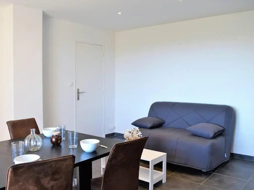 Appartement Bormes-les-Mimosas, 2 pièces, 4 personnes - FR-1-251-395