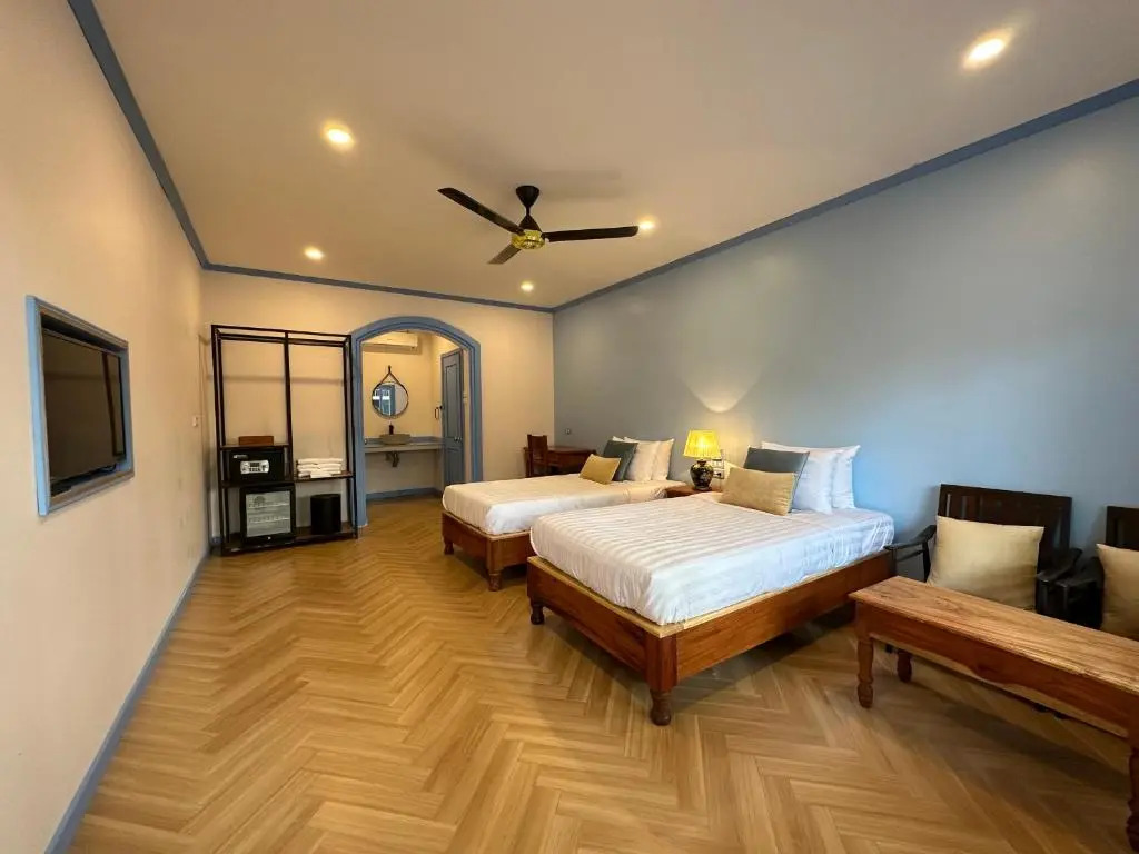 Sadakham Hotel