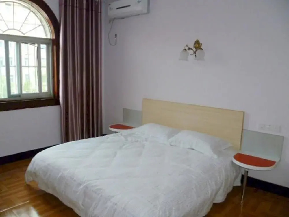 Qinyuan Hostel