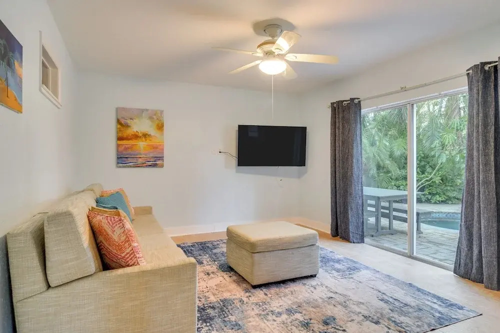 Indian Rocks Beach Oasis - 2 Blocks to Beach!