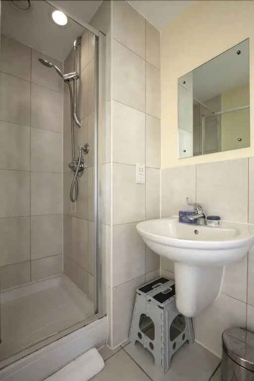 Lovely 2- Bed Flat in North London