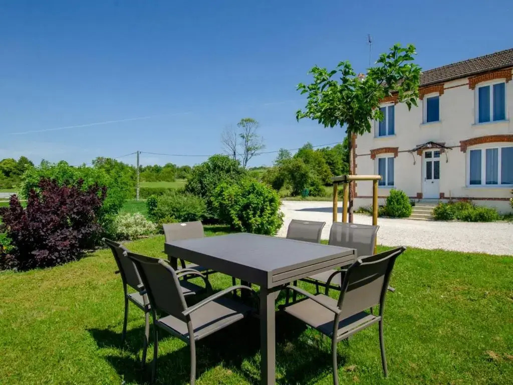 Gîte Bar-sur-Aube, 4 pièces, 6 personnes - FR-1-543-152