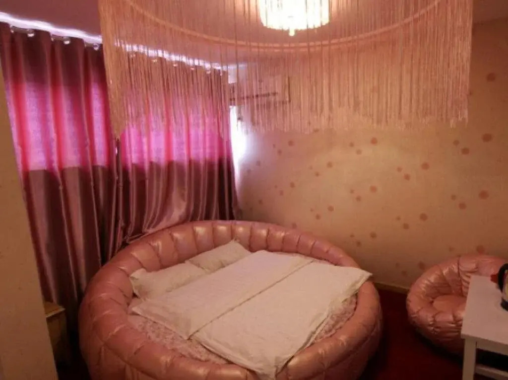 Jurong Love Theme Hotel
