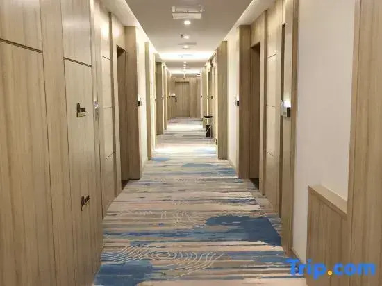LiJin Holiday Hotel