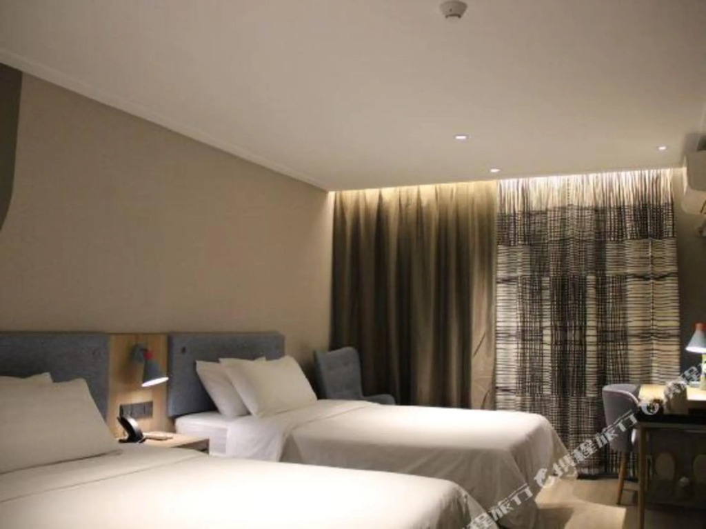 Home Inn Penglai Dengzhou Road Zhenhua Branch