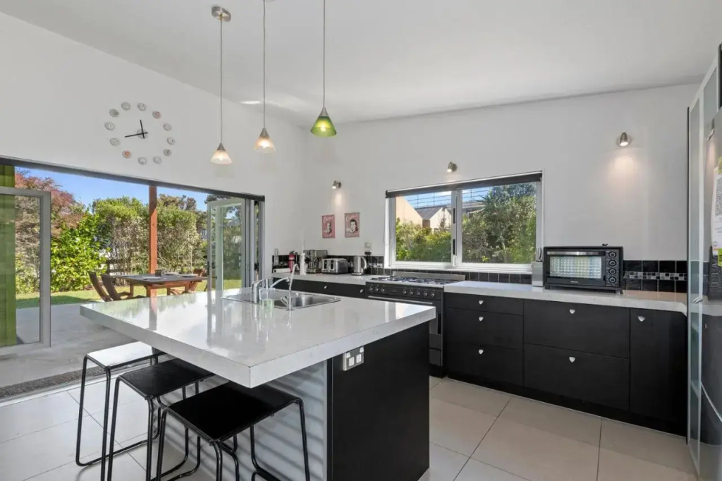 Seabreeze Bach - Mangawhai Heads Holiday Home