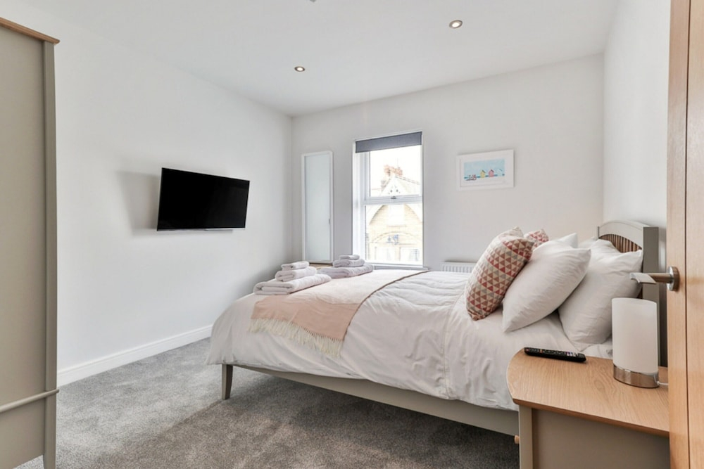 Apartment in Seaside Town of Filey, No Deposit