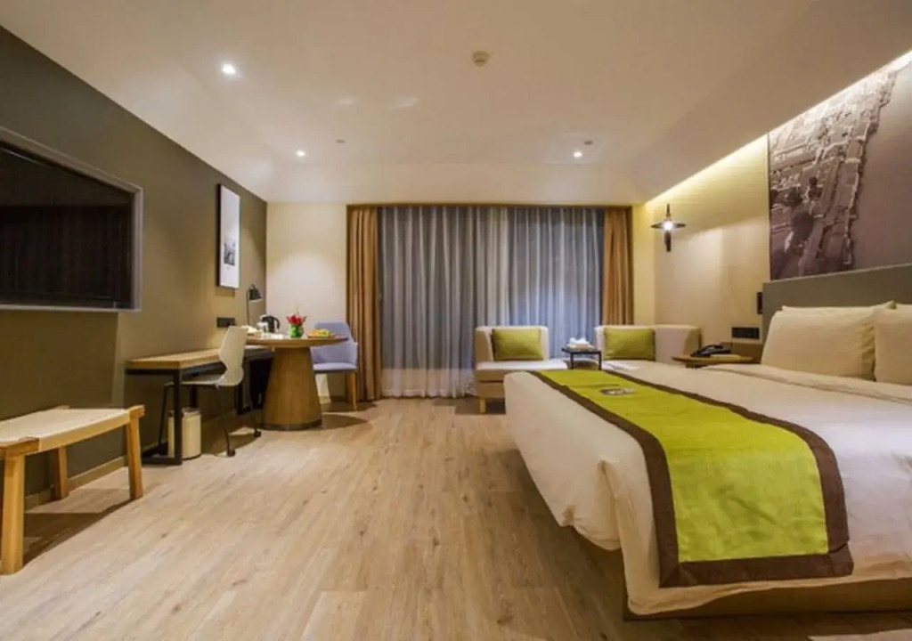 Hangzhou Yunhe Atour Hotel
