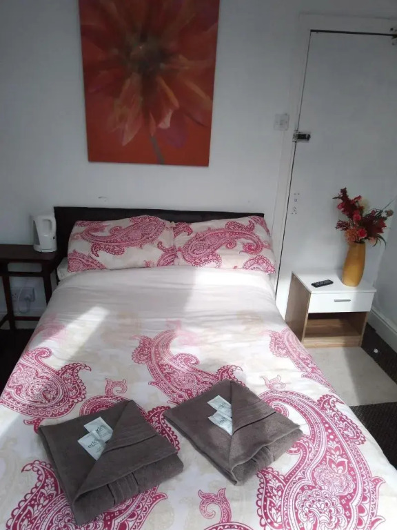 MyRoomz Seaview Hotel