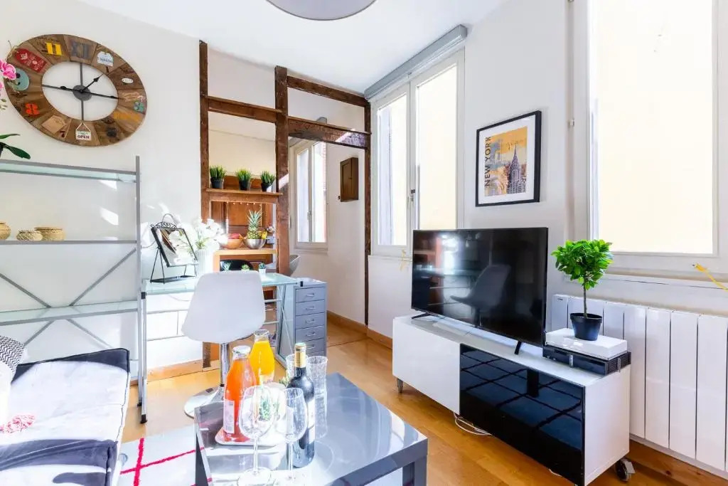 ☆ CHARMANT 2 PIECES, Calme & Lumineux - CENTRE VILLE ☆