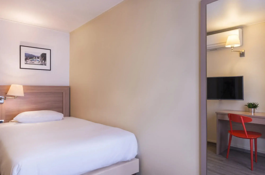 Hotel Boris V. by Happyculture