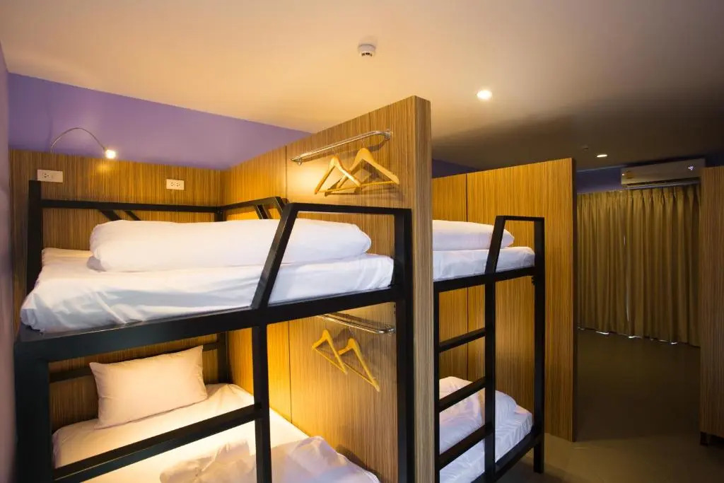 iNest Poshtel