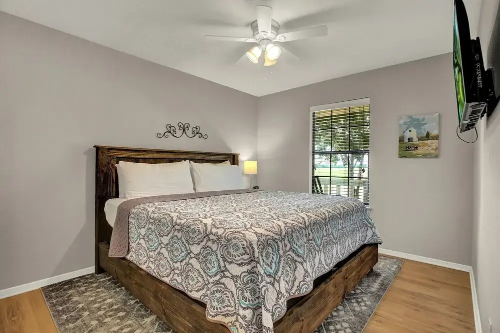 Gorgeous Home on Wine Trail w/ Fire Pit!