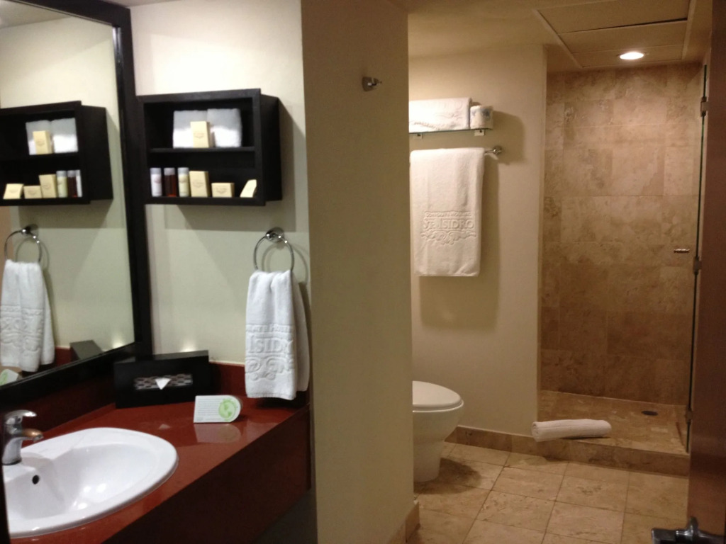 St Isidro Suites Corporate Housing SPA & Wellness Center