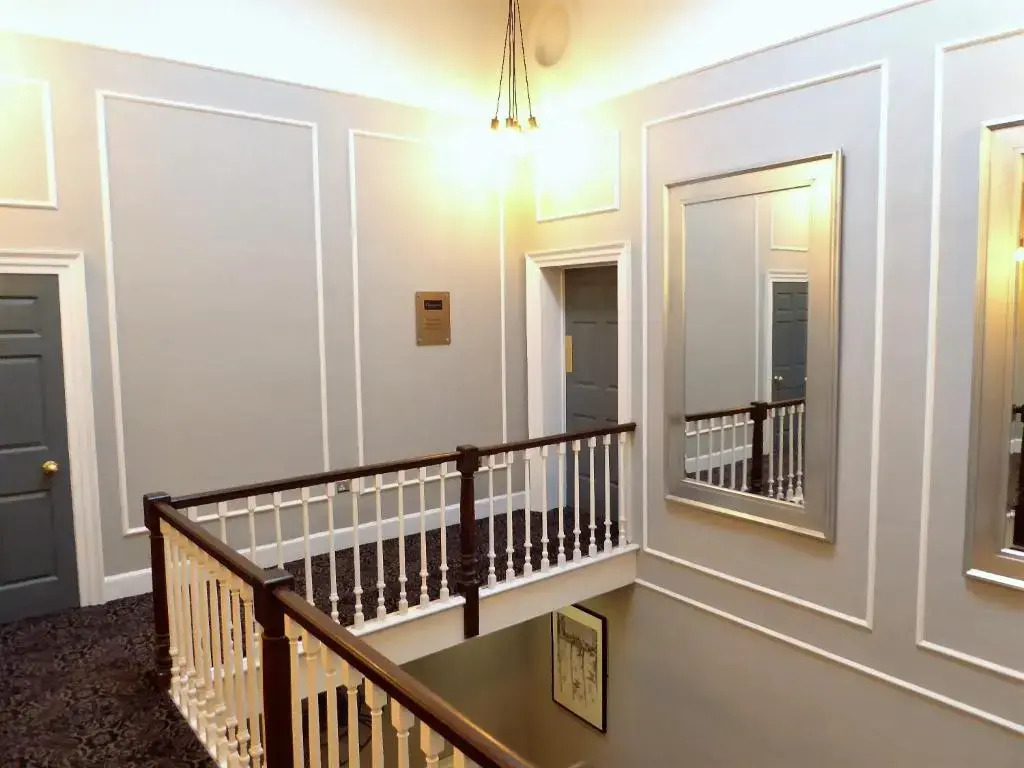 The Broderick at Claremont Apartments