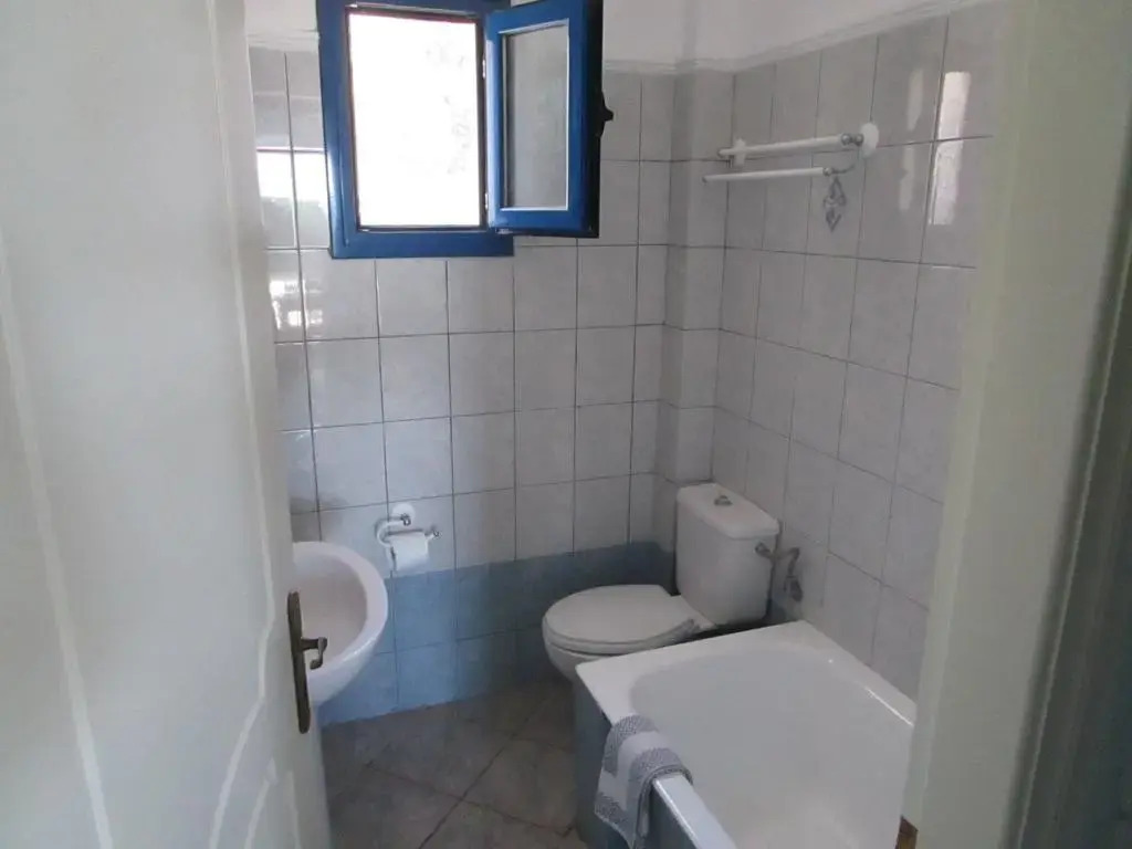 Faros Apartments